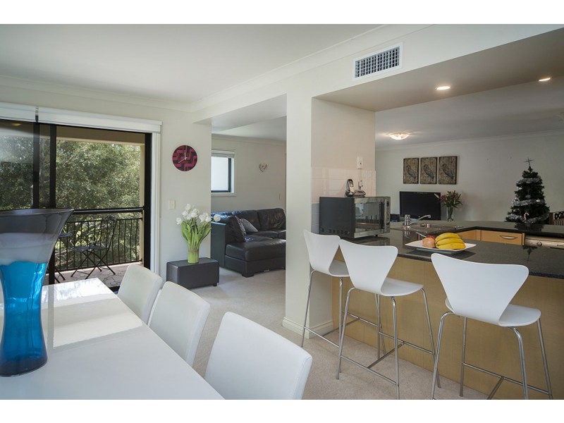 8849 Magnolia Drive East, Hope Island QLD 4212