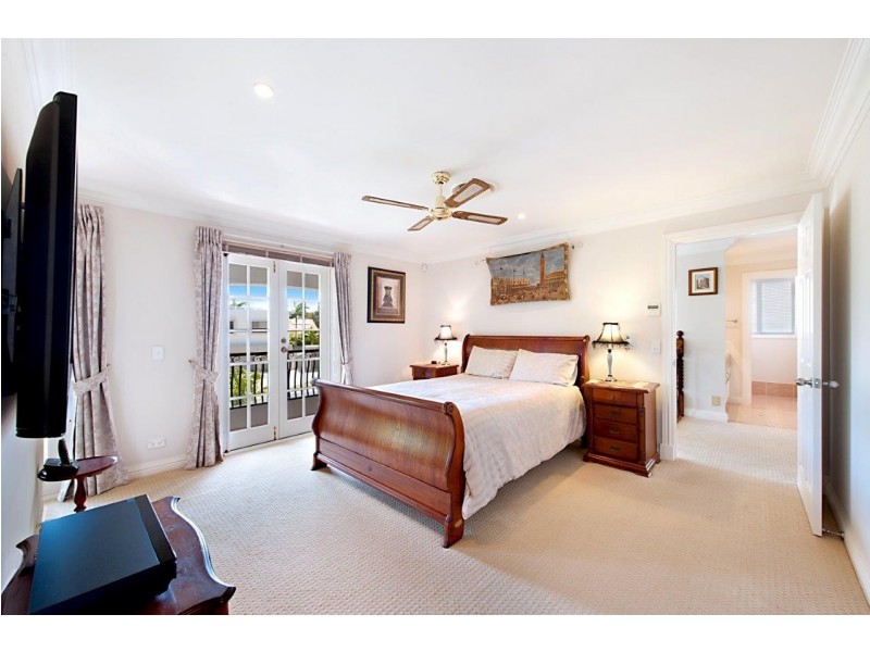 1004 Rosebank Way, Hope Island QLD 4212