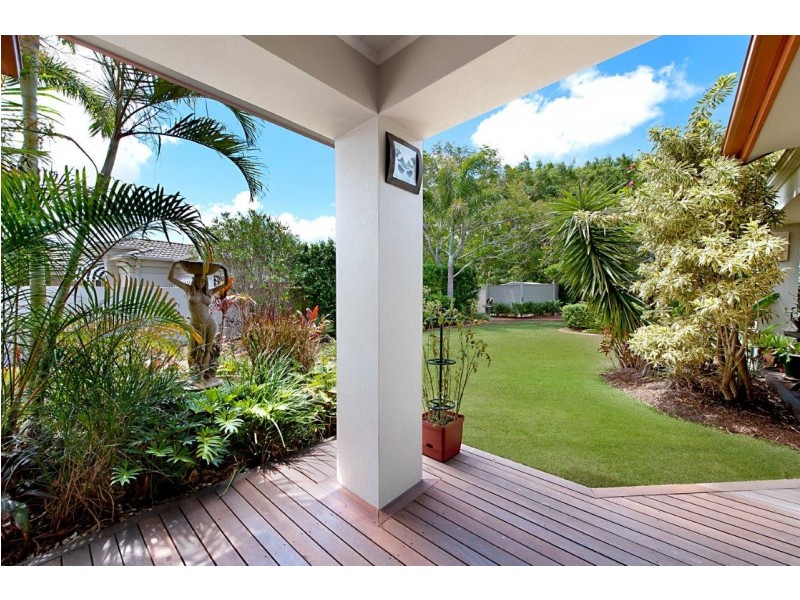 1004 Rosebank Way, Hope Island QLD 4212