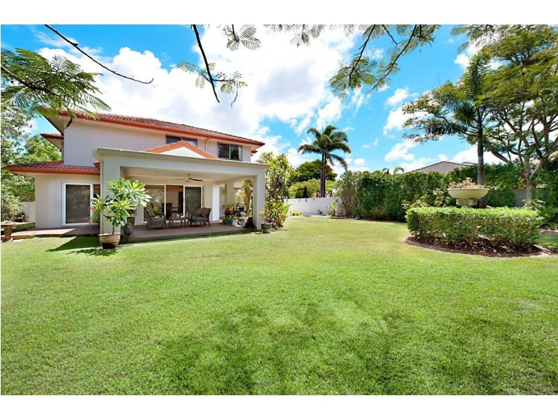 1004 Rosebank Way, Hope Island QLD 4212