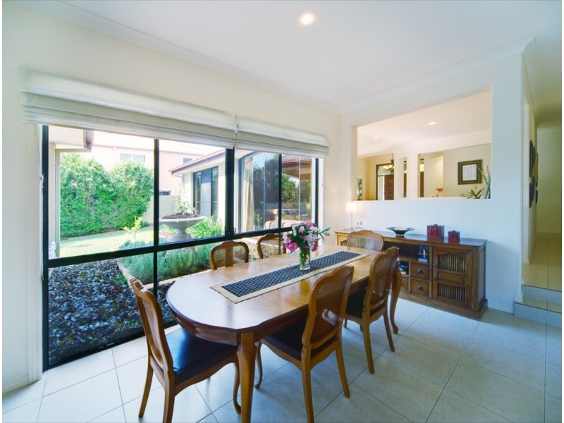 3147 Riverleigh Drive, Hope Island QLD 4212