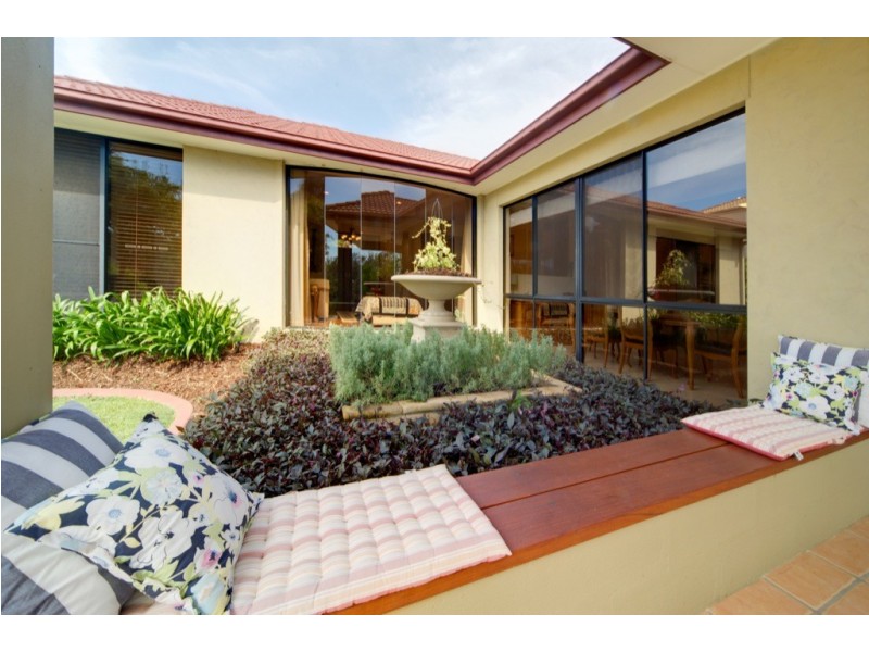 3147 Riverleigh Drive, Hope Island QLD 4212