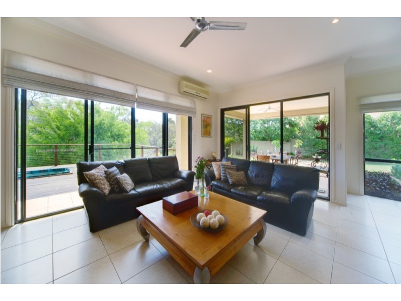 3147 Riverleigh Drive, Hope Island QLD 4212