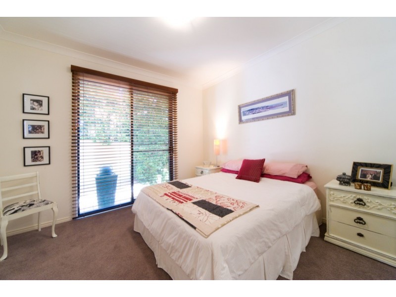 3147 Riverleigh Drive, Hope Island QLD 4212