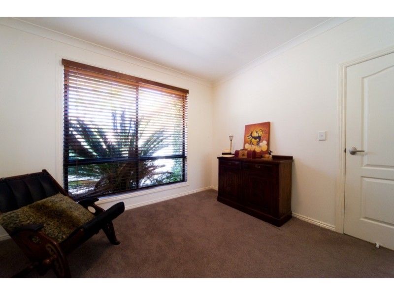 3147 Riverleigh Drive, Hope Island QLD 4212