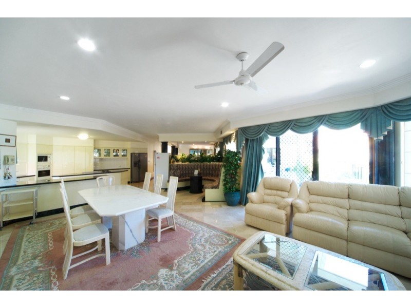 1153 Rosebank Way West, Hope Island QLD 4212