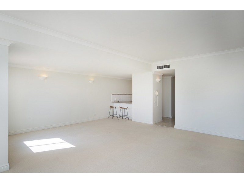 8341 Magnolia Drive East, Hope Island QLD 4212