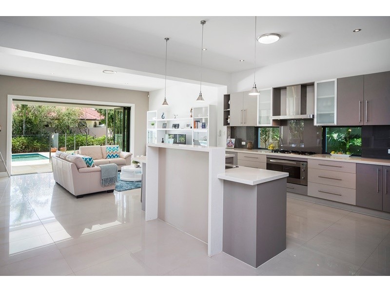 2830 Gracemere Circuit East, Hope Island QLD 4212