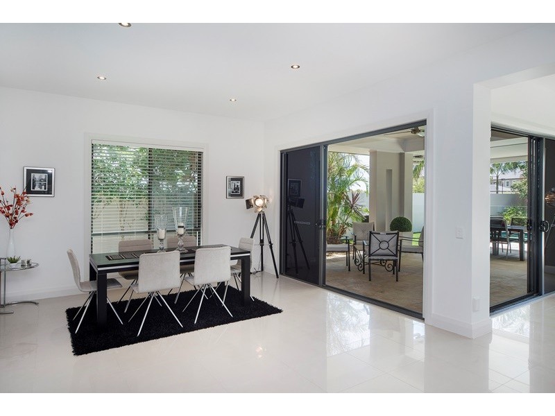 2830 Gracemere Circuit East, Hope Island QLD 4212