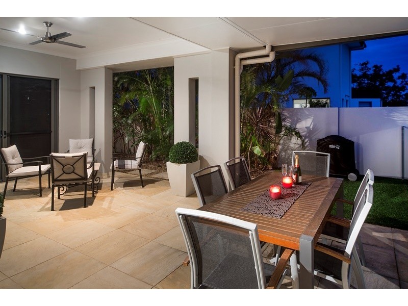 2830 Gracemere Circuit East, Hope Island QLD 4212