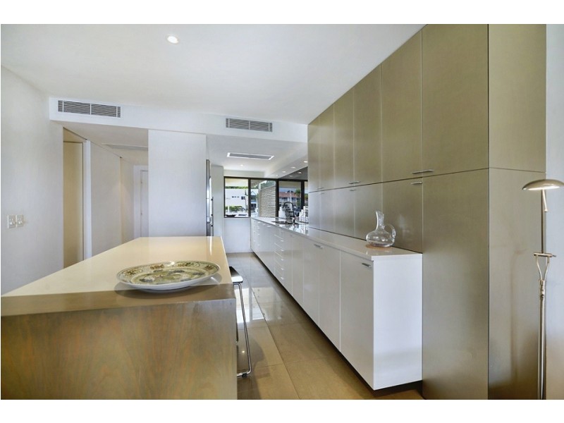 2/81-91 Boykambil Esplanade North, Hope Island QLD 4212