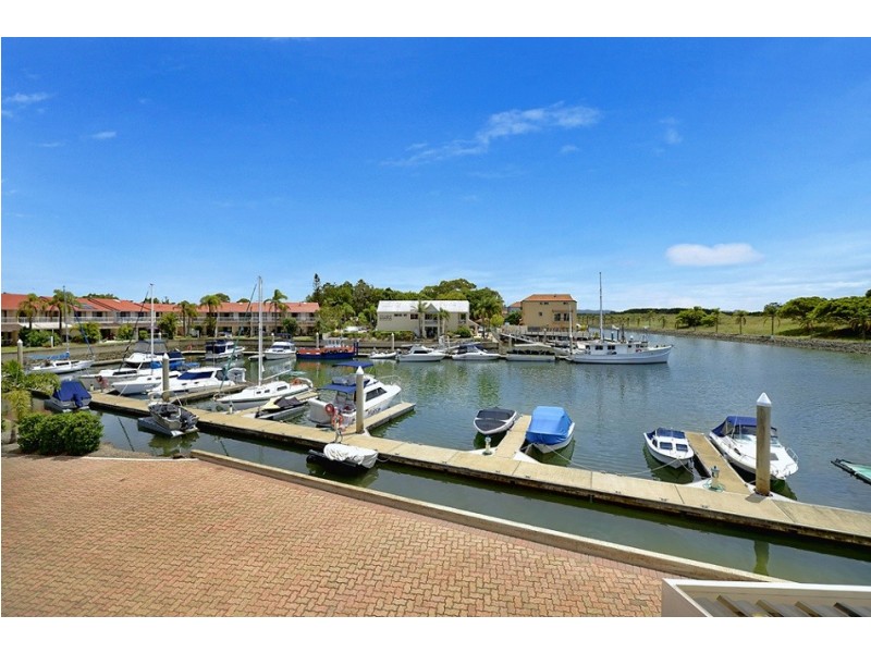 2/81-91 Boykambil Esplanade North, Hope Island QLD 4212