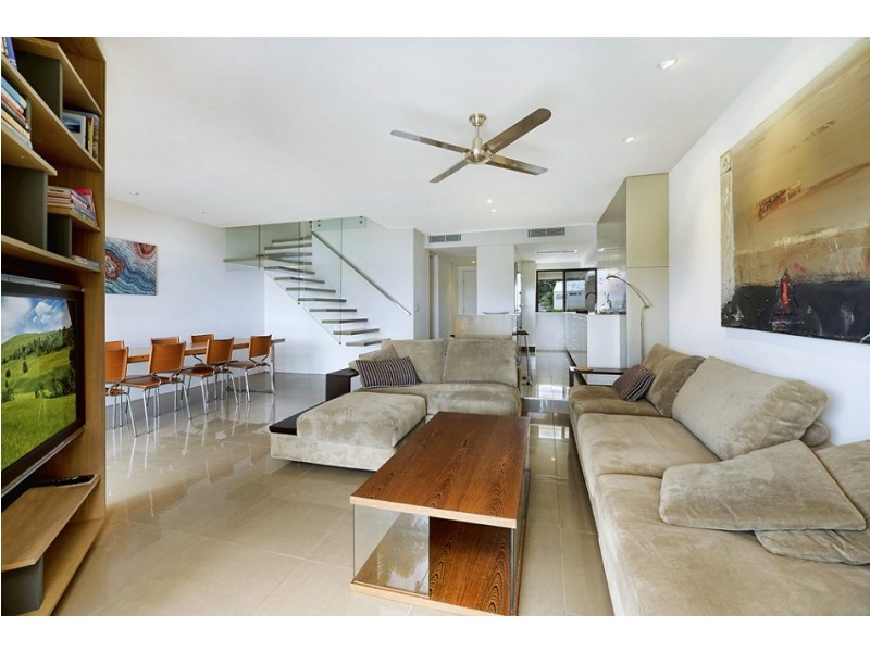 2/81-91 Boykambil Esplanade North, Hope Island QLD 4212