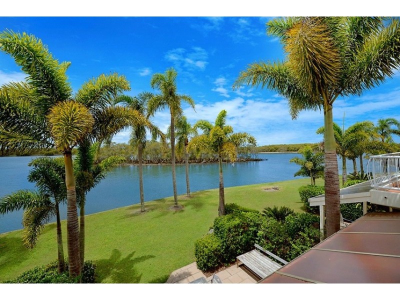 2/81-91 Boykambil Esplanade North, Hope Island QLD 4212