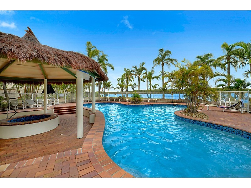 2/81-91 Boykambil Esplanade North, Hope Island QLD 4212