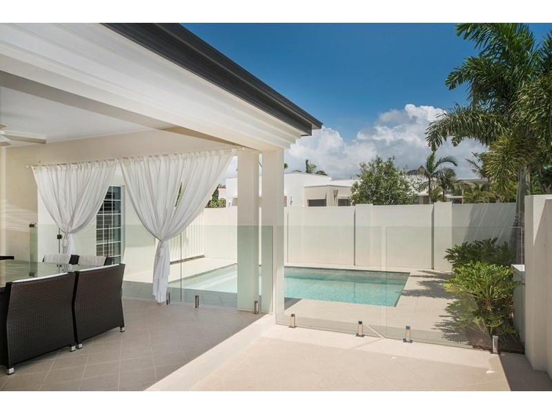 2837 Wylarah Way, Hope Island QLD 4212