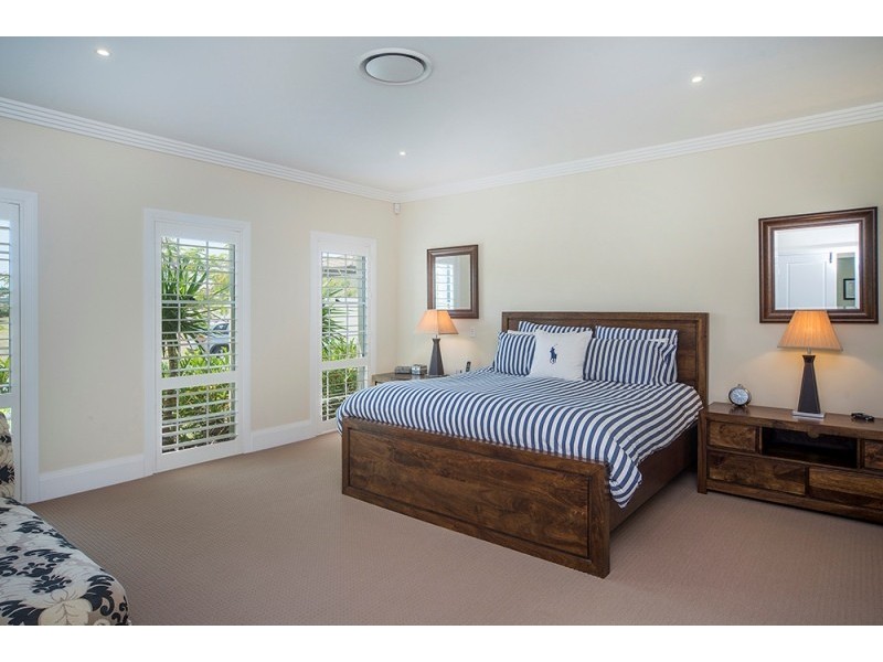 2837 Wylarah Way, Hope Island QLD 4212