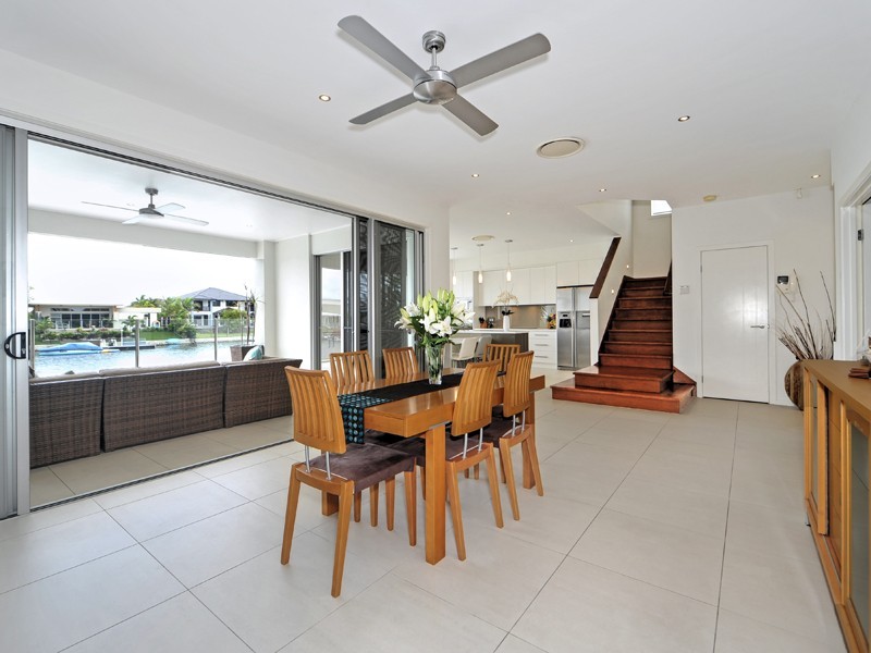 26 Parkview Place, Helensvale QLD 4212