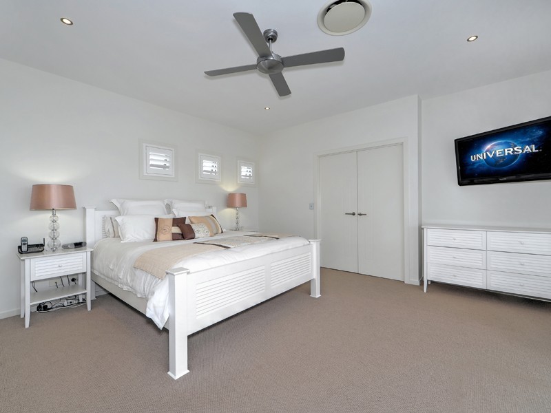 26 Parkview Place, Helensvale QLD 4212