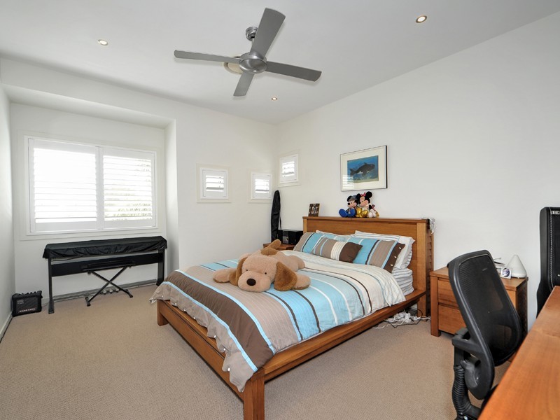 26 Parkview Place, Helensvale QLD 4212
