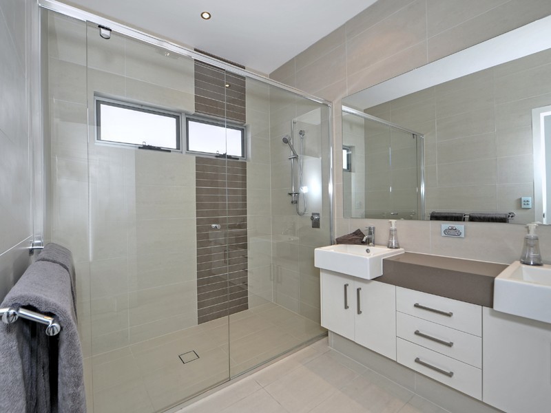 26 Parkview Place, Helensvale QLD 4212