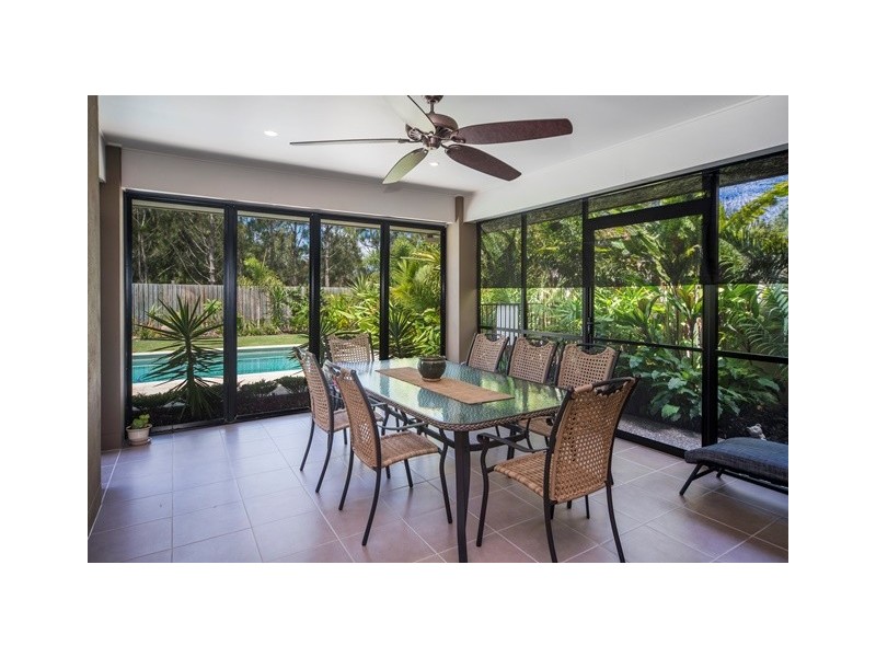 9135 Peter Senior Drive, Hope Island QLD 4212