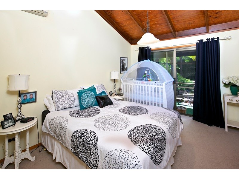 42 Diamantina Street, Chapel Hill QLD 4069