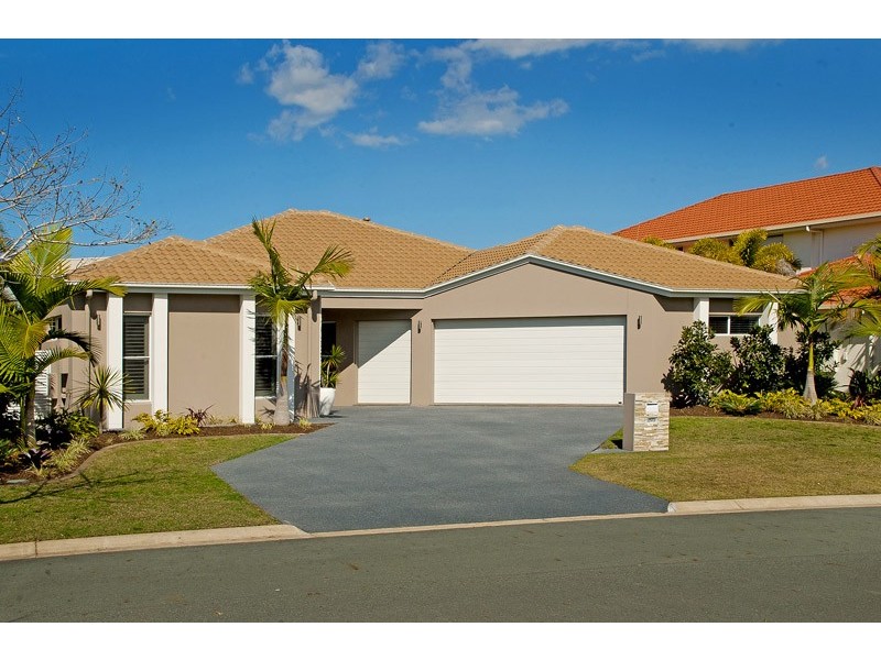 2572 Cressbrook Drive, Hope Island QLD 4212