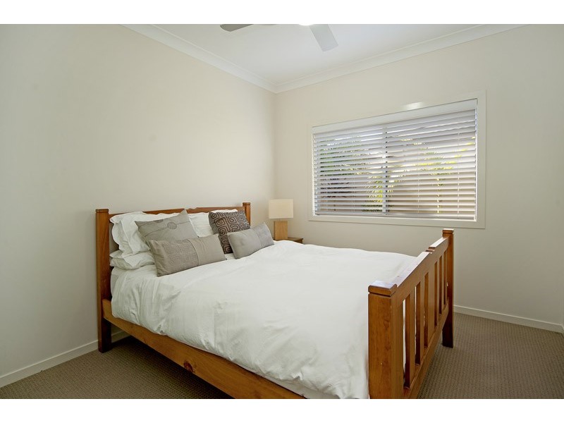 2572 Cressbrook Drive, Hope Island QLD 4212