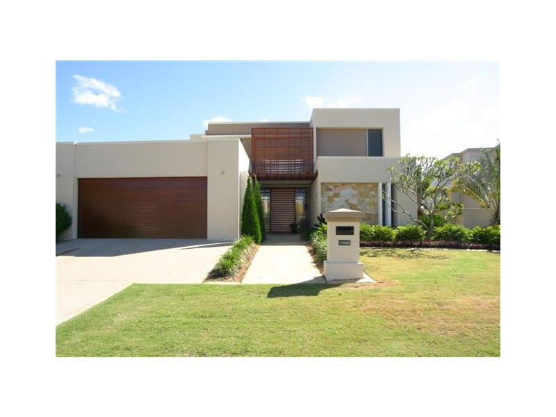 1671 Riverdale Drive, Hope Island QLD 4212