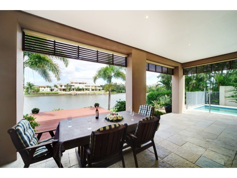 1671 Riverdale Drive, Hope Island QLD 4212