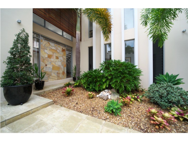 1671 Riverdale Drive, Hope Island QLD 4212