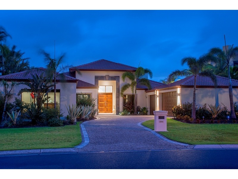 1094 Beechwood Drive, Hope Island QLD 4212