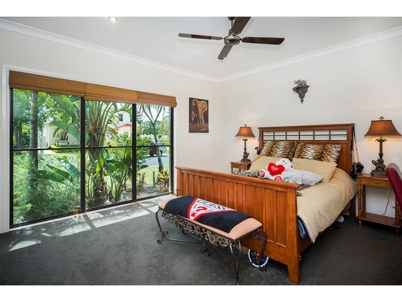 1094 Beechwood Drive, Hope Island QLD 4212