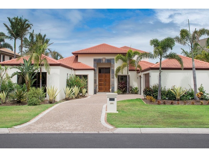 1094 Beechwood Drive, Hope Island QLD 4212