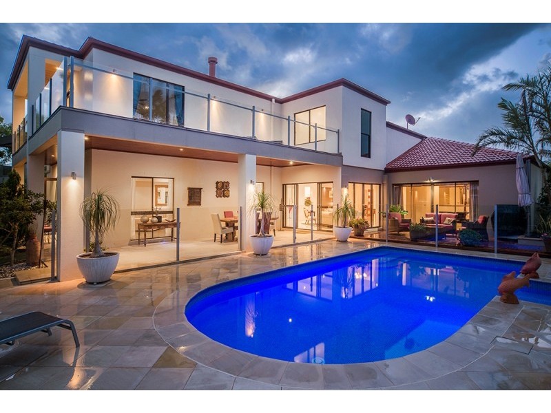 1094 Beechwood Drive, Hope Island QLD 4212