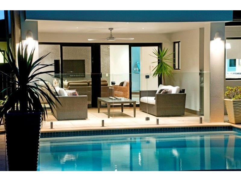 1092 Beechwood Drive, Hope Island QLD 4212