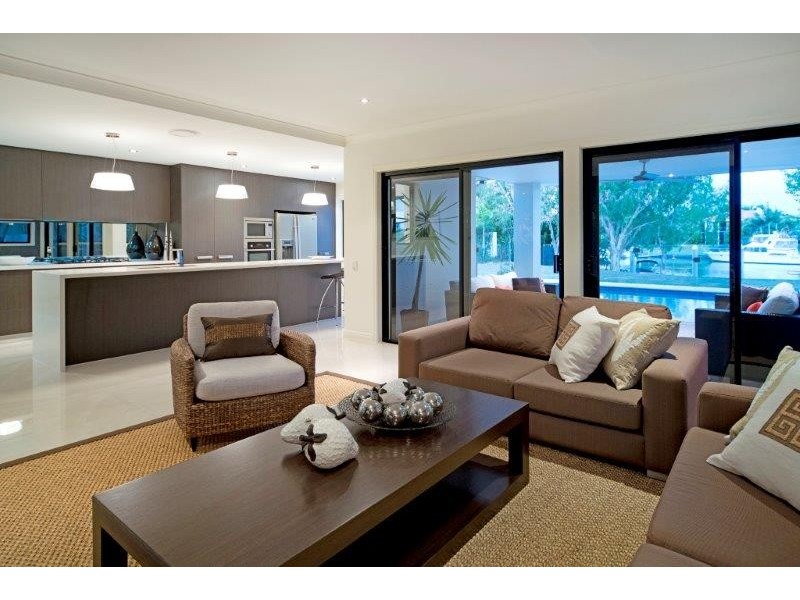 1092 Beechwood Drive, Hope Island QLD 4212