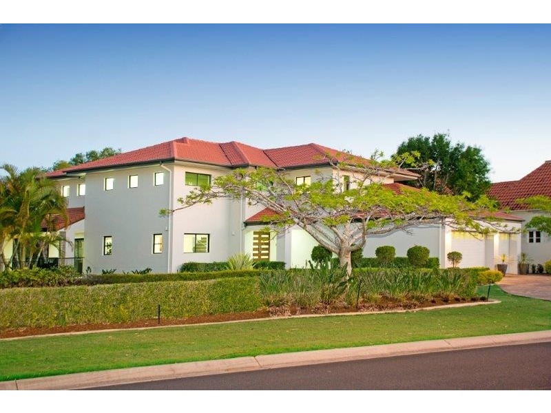 1092 Beechwood Drive, Hope Island QLD 4212