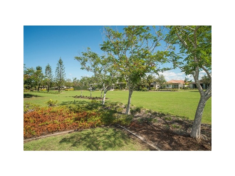 2813 Gracemere Circuit East, Hope Island QLD 4212