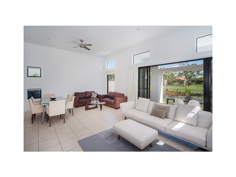 2813 Gracemere Circuit East, Hope Island QLD 4212