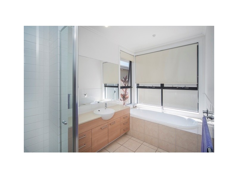 2813 Gracemere Circuit East, Hope Island QLD 4212