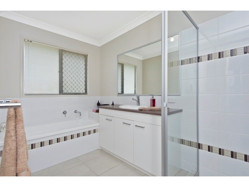 19 Heatherdale Drive, Upper Coomera QLD 4209