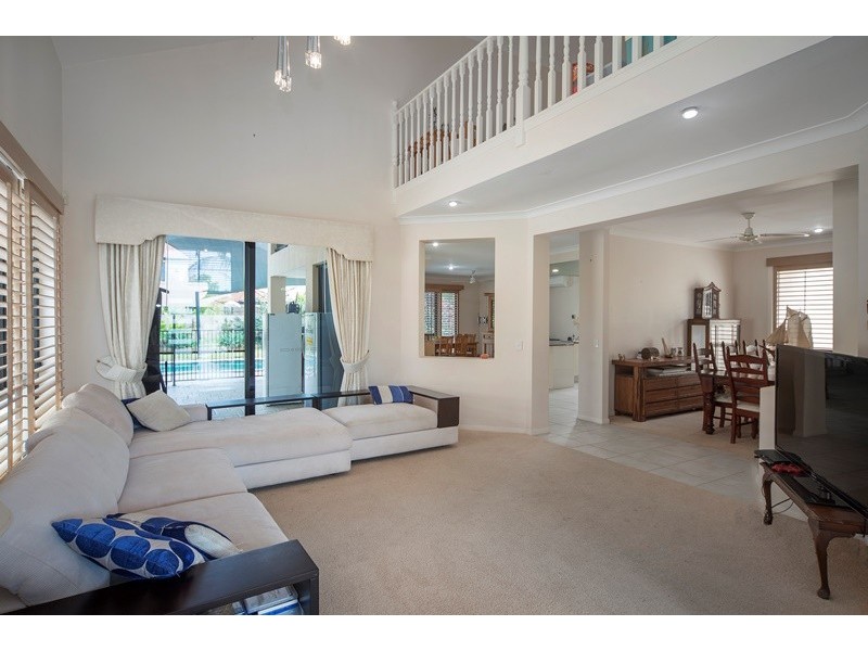 19 Calmwater Crescent, Helensvale QLD 4212