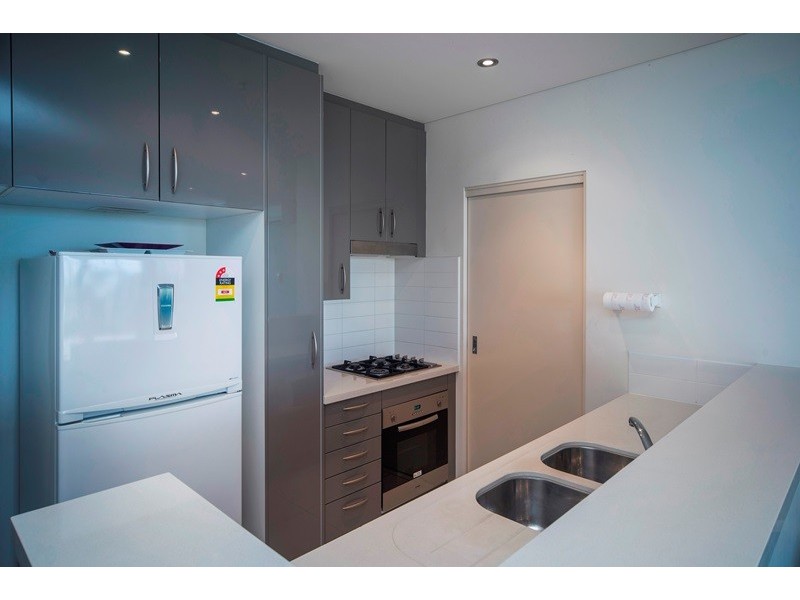 805/18 Cypress Avenue, Surfers Paradise QLD 4217