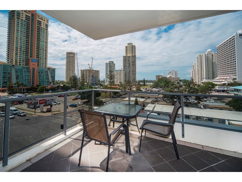 805/18 Cypress Avenue, Surfers Paradise QLD 4217