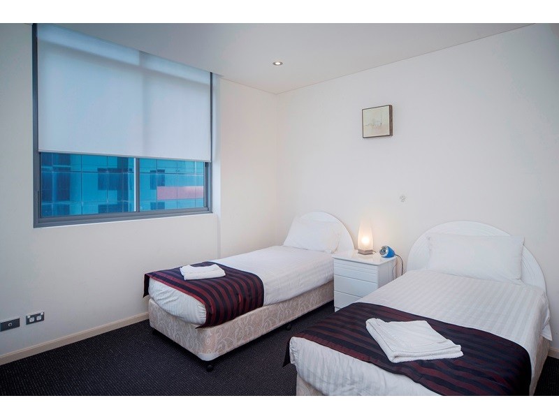805/18 Cypress Avenue, Surfers Paradise QLD 4217