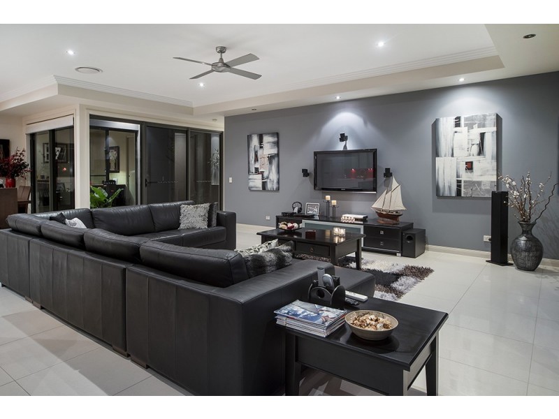 74 Southaven Drive, Helensvale QLD 4212