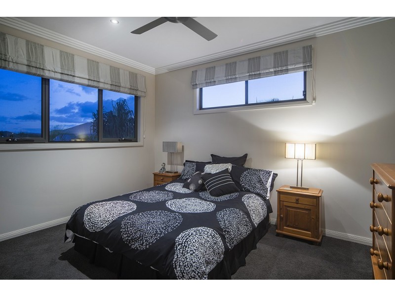 74 Southaven Drive, Helensvale QLD 4212