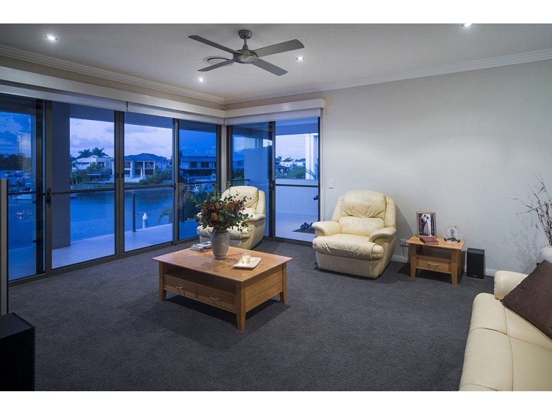 74 Southaven Drive, Helensvale QLD 4212